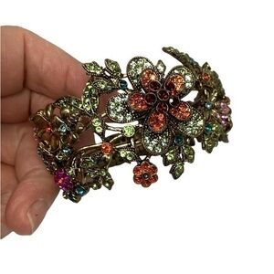 Gold tone Floral rhinestone Large hinge bracelet